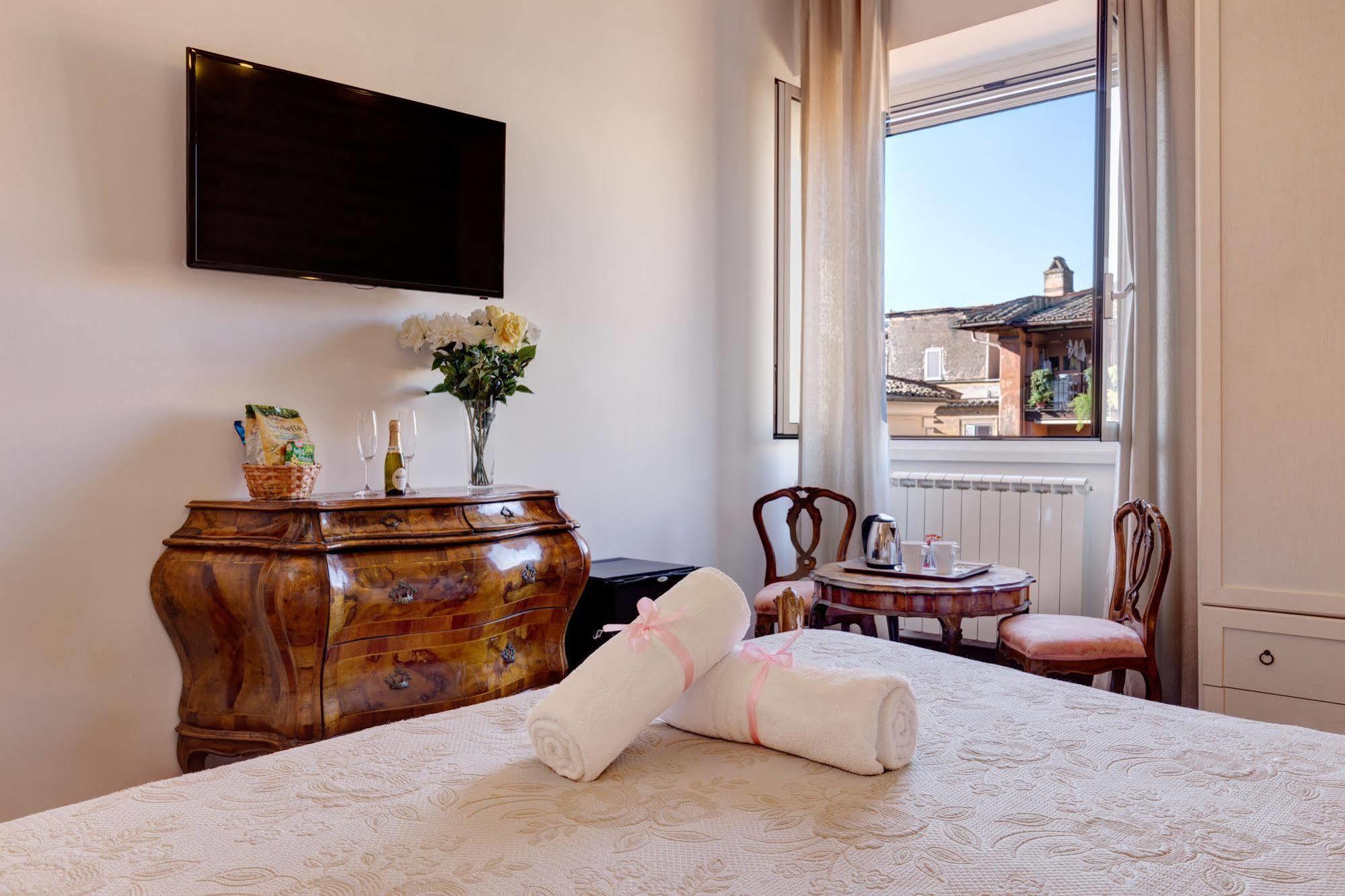 Little Rhome 2* Roma